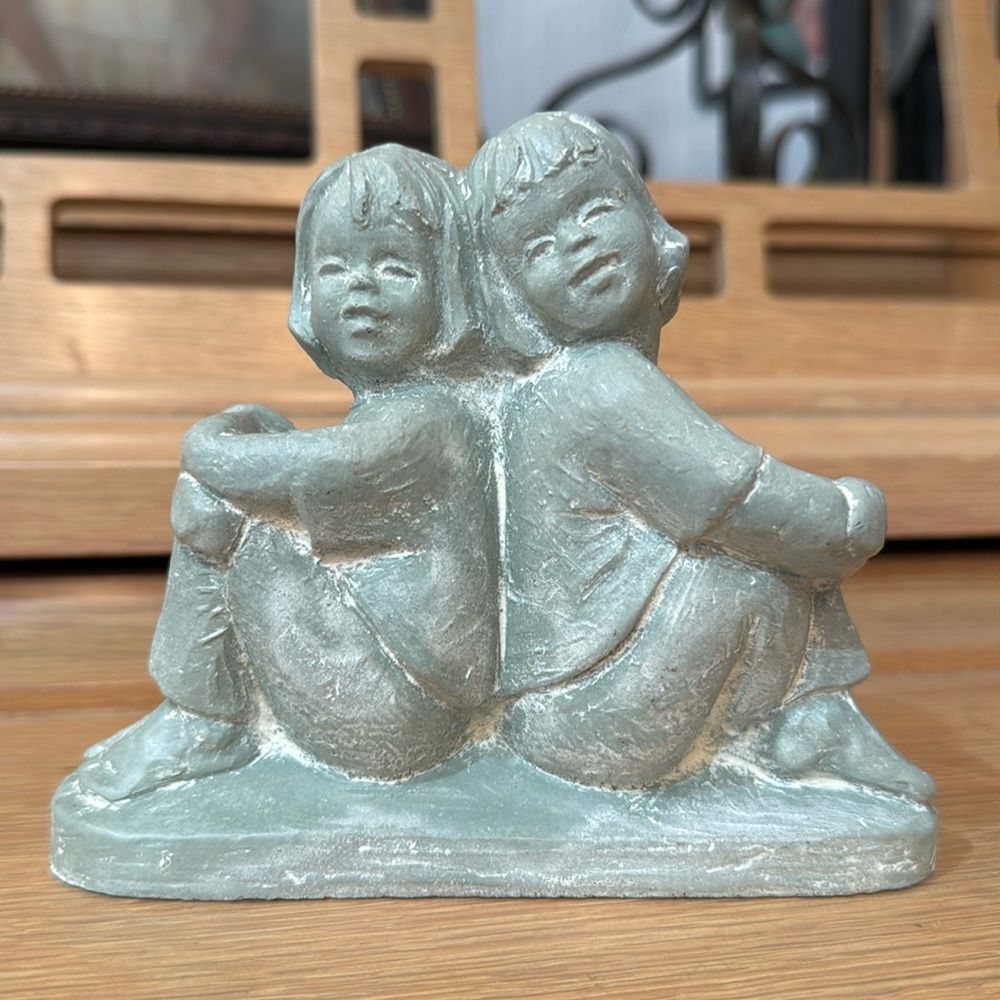 Vintage Isabel Bloom Sculpture Sisters Best Friends Figurine Signed 2002 Decor